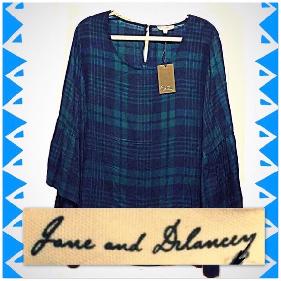 DONATED Tunic-Bell Sleeves, Plaid - Picture 3 of 7